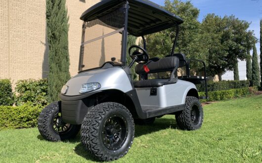 EZGO ELECTRIC RXV LIFTED 4 PASS GOLF CART – SILVER, #B31
