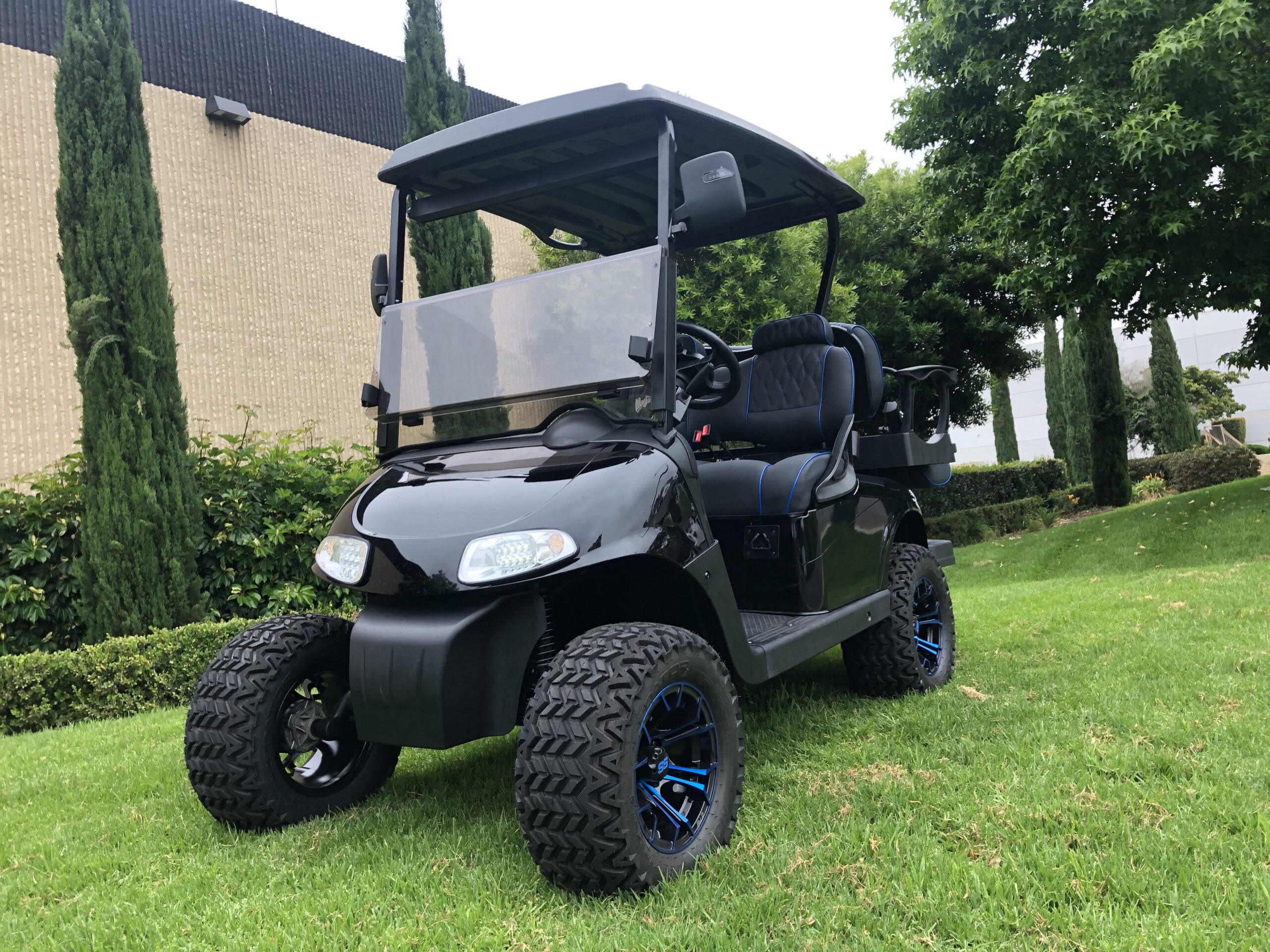 Ezgo Electric Rxv Lifted 4 Passenger Custom Golf Cart – Black #59